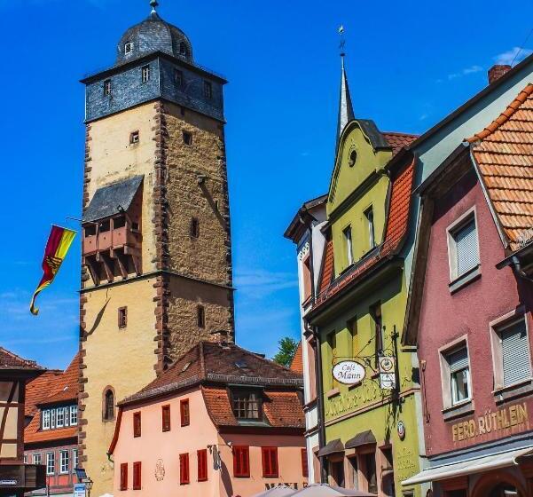 Weekly Boardinghouse