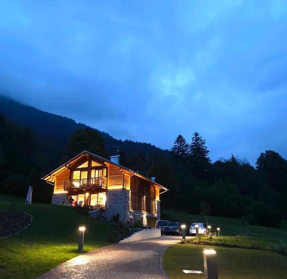 B & B Chalet Plan
