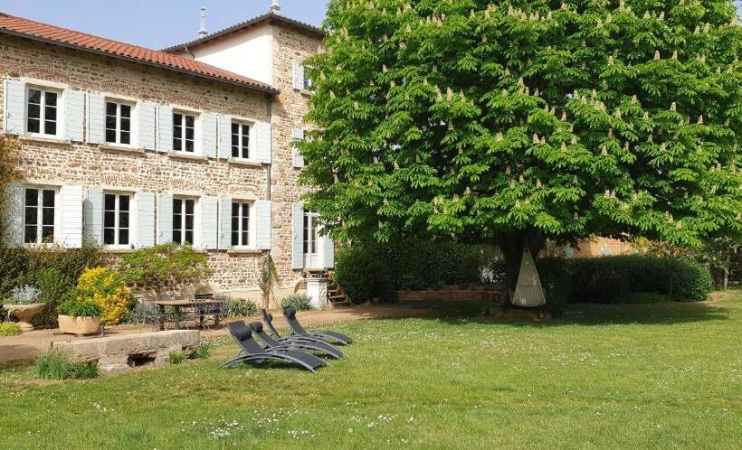 ベッドアンドブレックファースト Château De Grandmont