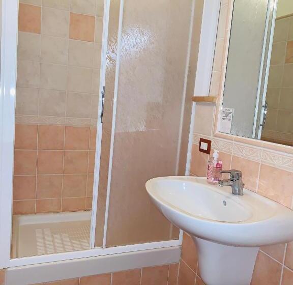 تختخواب و صبحانه La Maison