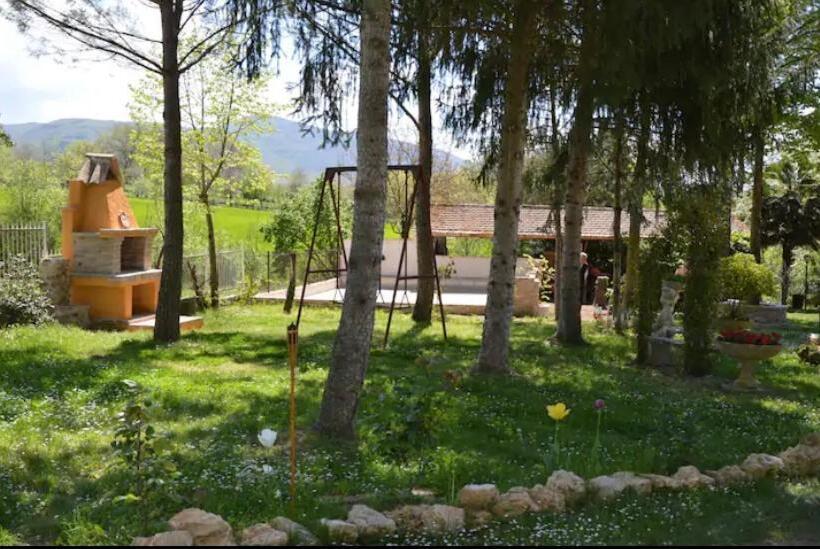 تختخواب و صبحانه La Maison