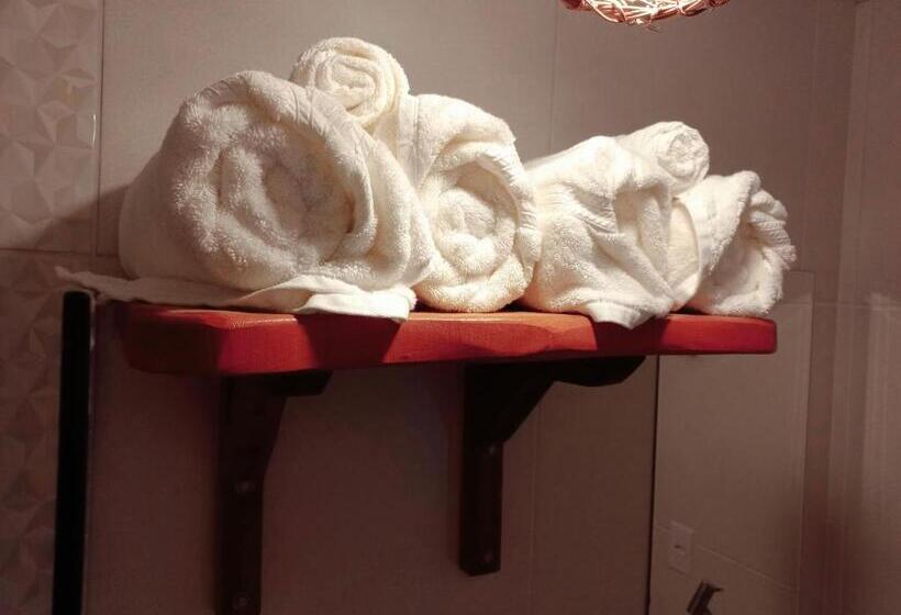 Chalé Palhano Beach