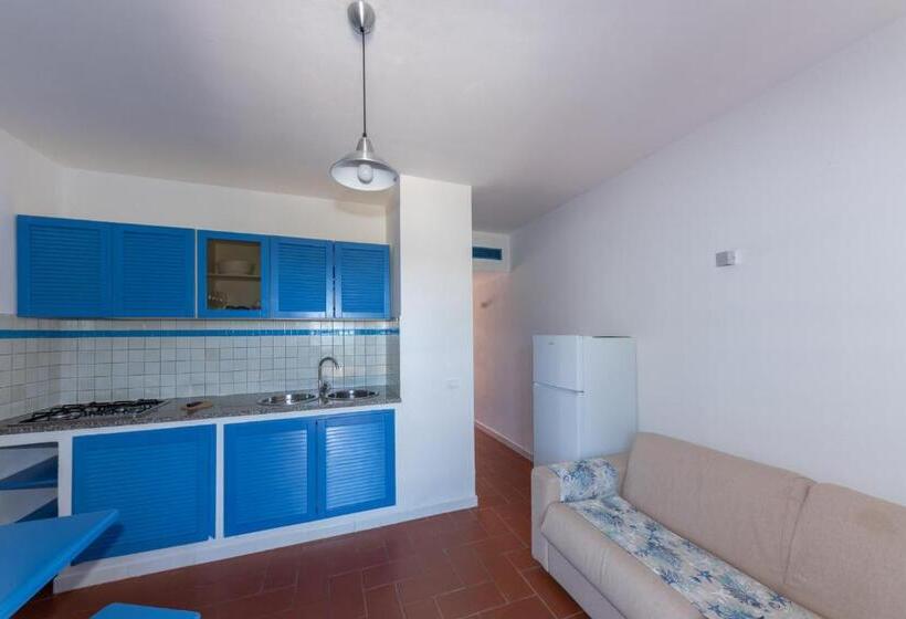 Elba Island Resort Pool & Tennis