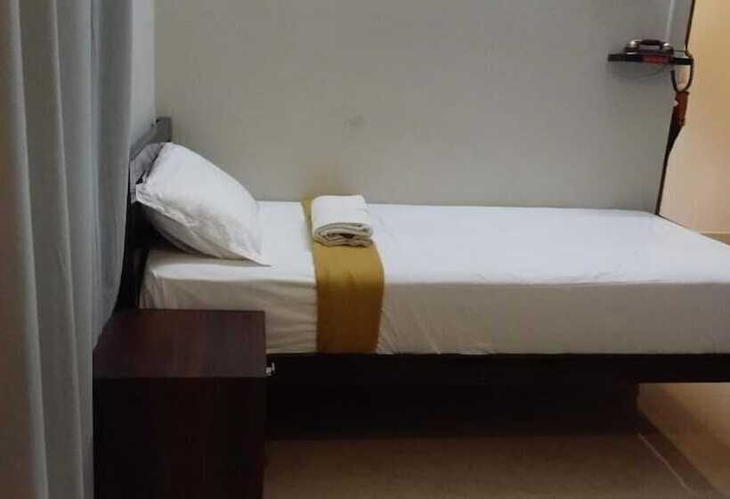 בית מלון כפרי Akshith Inn