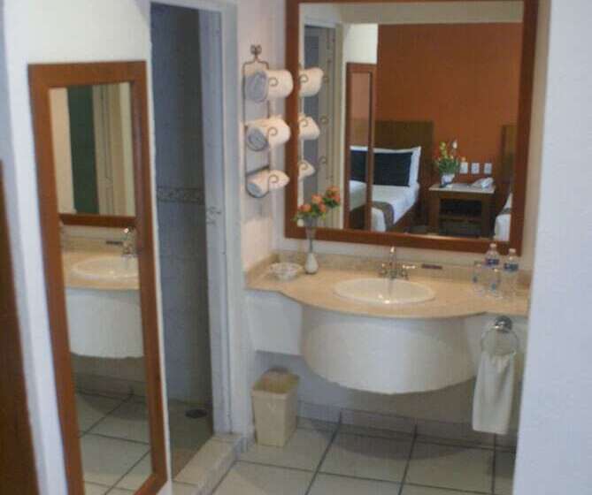 酒店 Arcos Aeropuerto