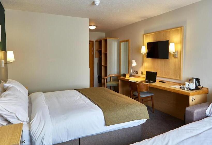 酒店 Boat & Horses Inn