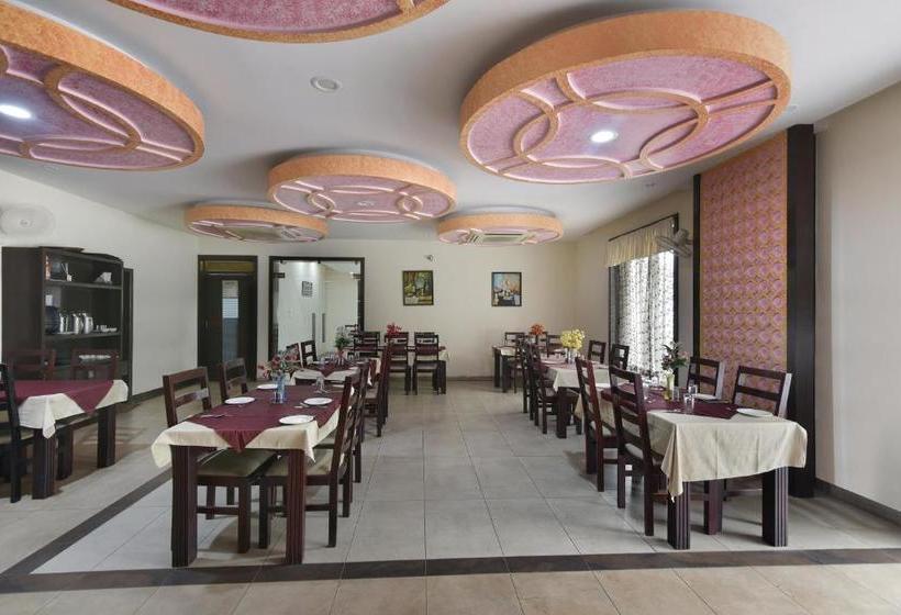 فندق Capital O 38083 Vyas  Grand Metro