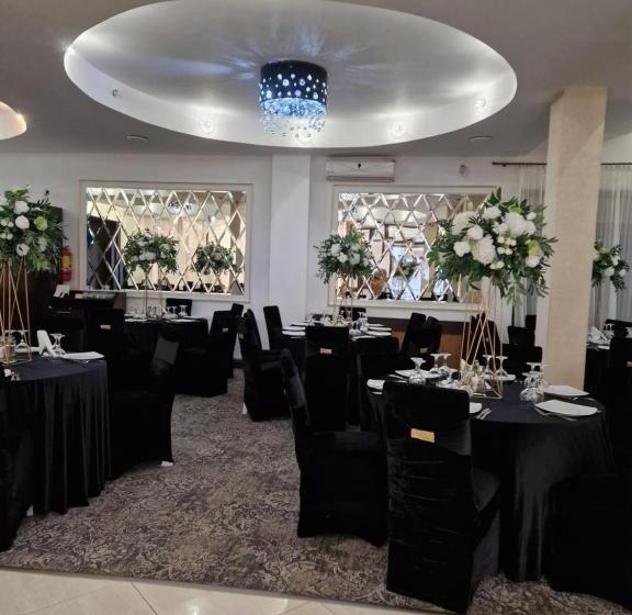 בית מלון כפרי Caprice Deluxe Accomodation