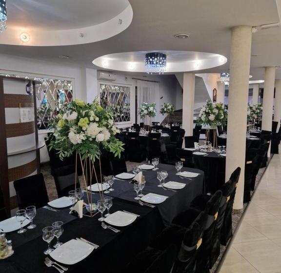 בית מלון כפרי Caprice Deluxe Accomodation