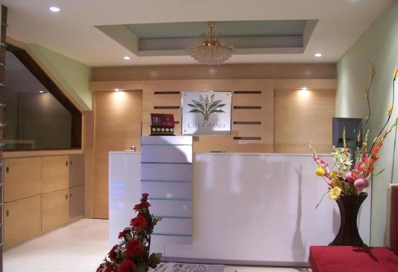 Отель City Grand
