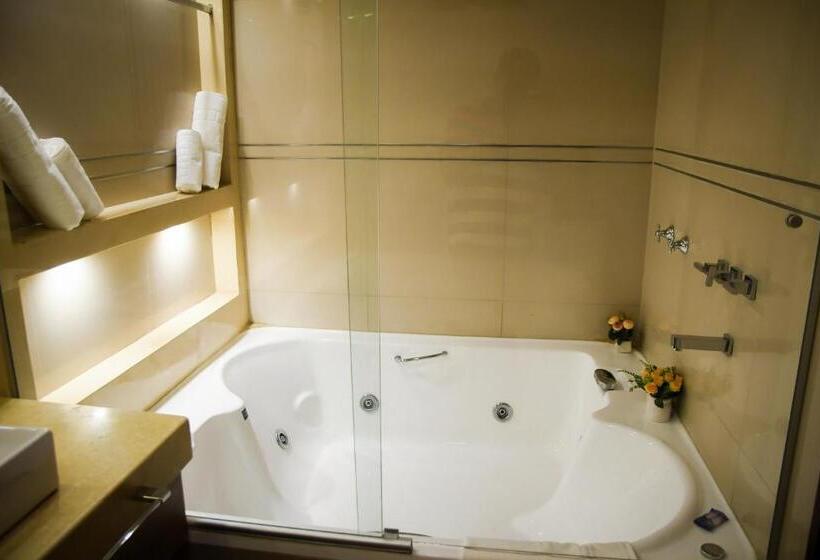 فندق Cálido Termal