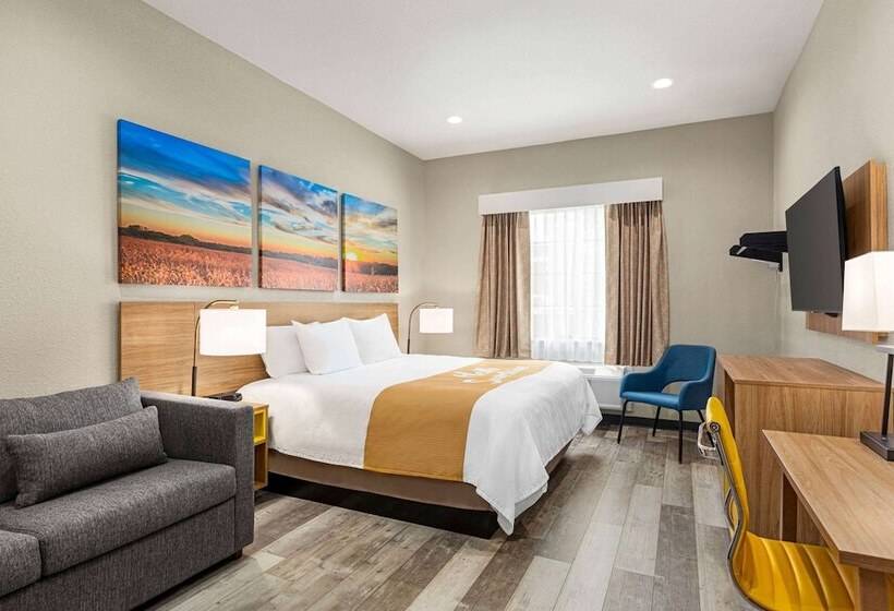 Отель Days Inn & Suites By Wyndham Greater Tomball