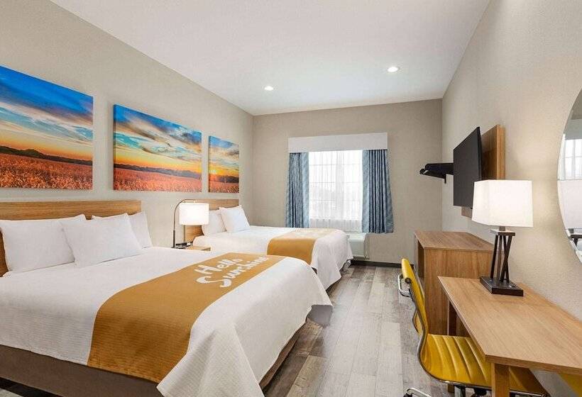 Отель Days Inn & Suites By Wyndham Greater Tomball