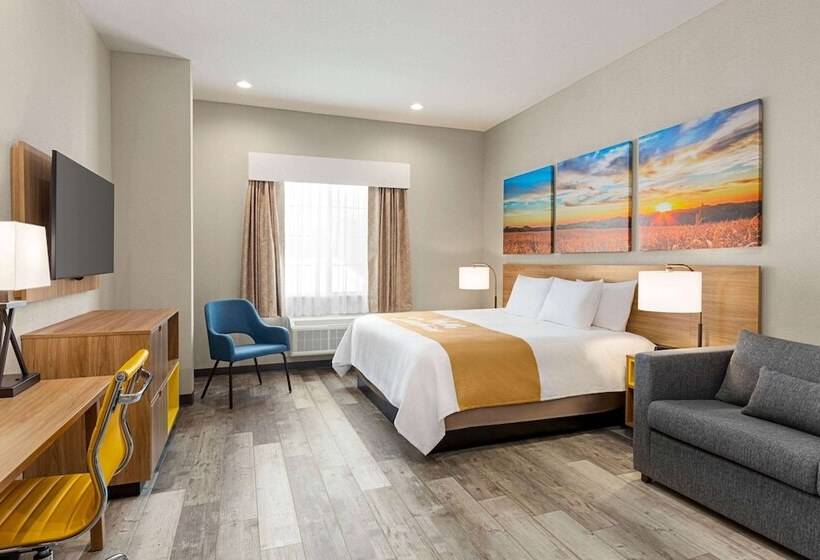 Отель Days Inn & Suites By Wyndham Greater Tomball