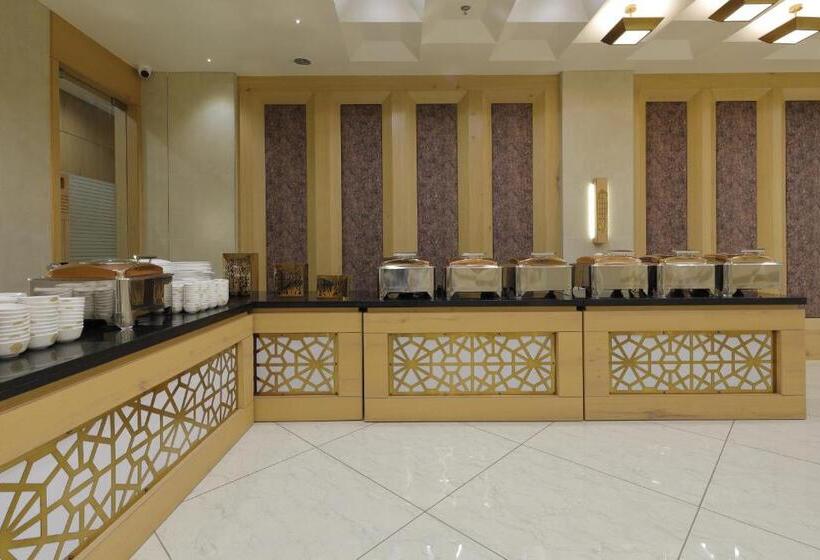 ホテル Elysian Residency