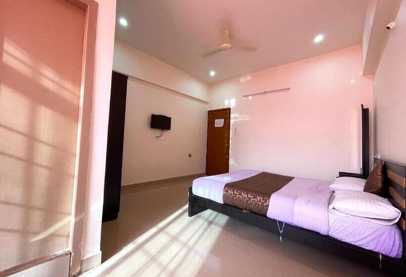 فندق Green Valley Residency