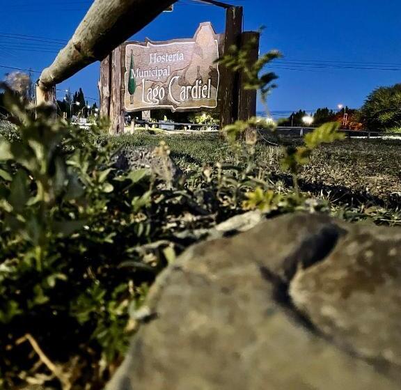 בית מלון כפרי Hosteria Lago Cardiel