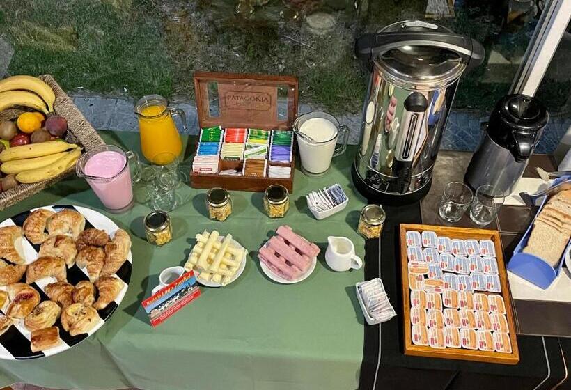 בית מלון כפרי Hosteria Lago Cardiel