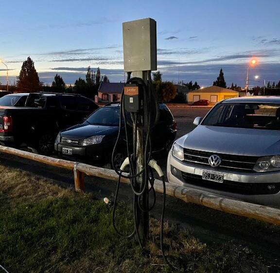 בית מלון כפרי Hosteria Lago Cardiel