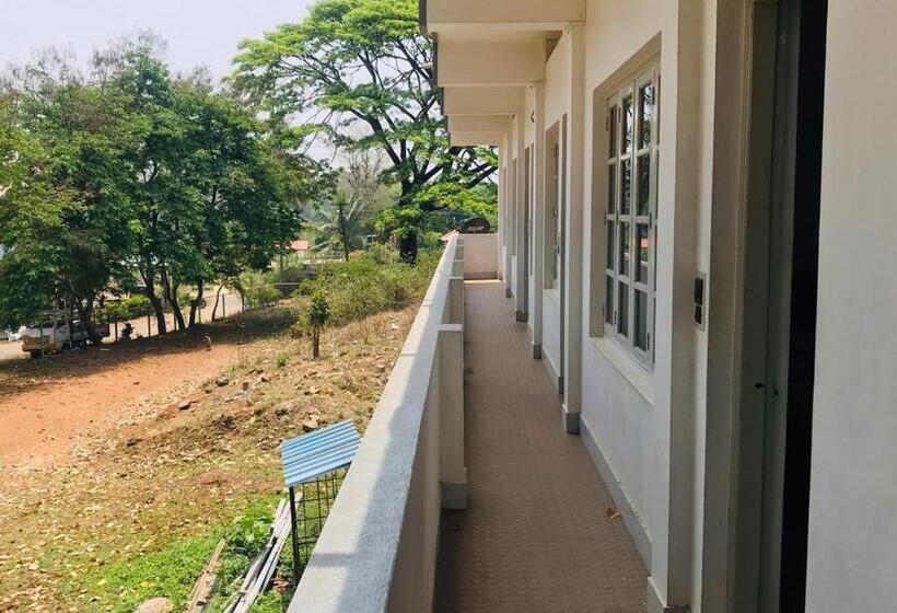 호텔 Ice Berg Deluxe Lodge