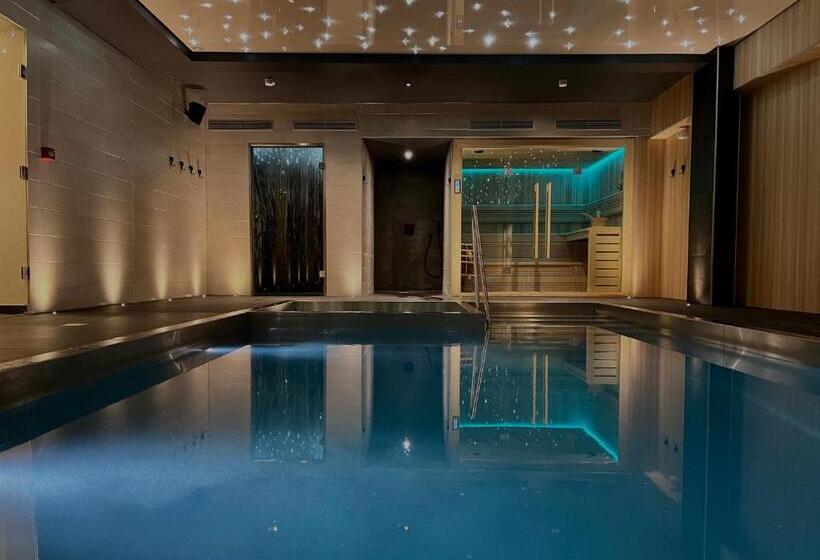 Отель L  Hôtel & Spa Ribeauville  Haut Koenigsbourg