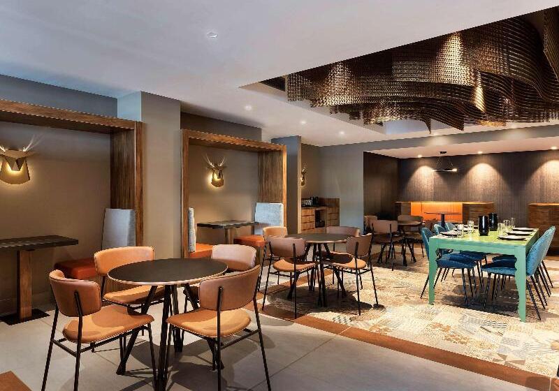 ホテル Mercure Auckland Queen Street