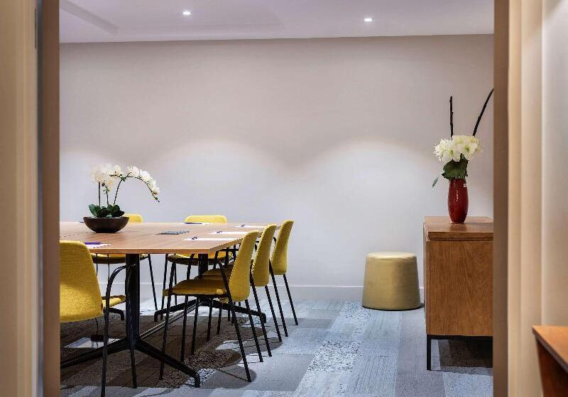 ホテル Mercure Auckland Queen Street