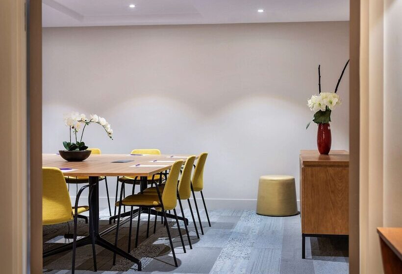 ホテル Mercure Auckland Queen Street