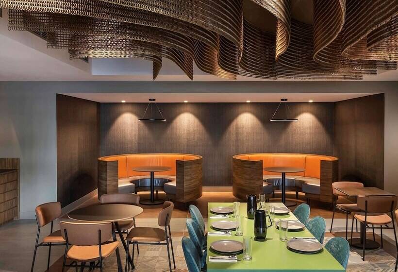 ホテル Mercure Auckland Queen Street