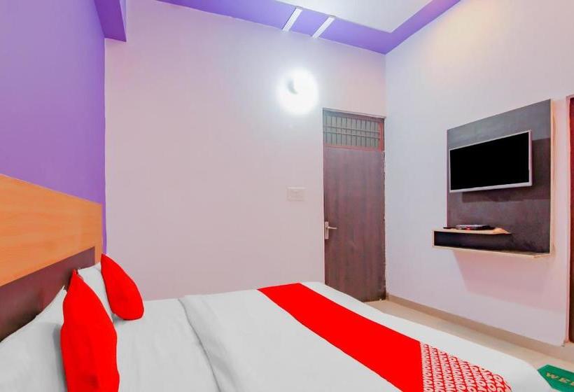 בית מלון כפרי Oyo 76842 The Royal S Inn