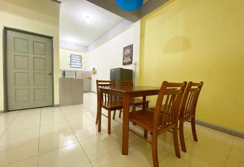 فندق Oyo 90212 Anna Kota Apartment