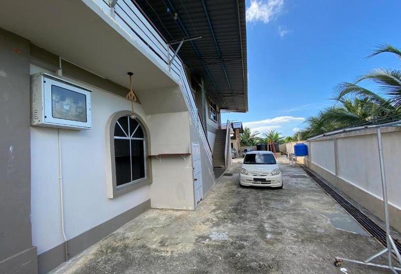 فندق Oyo 90212 Anna Kota Apartment