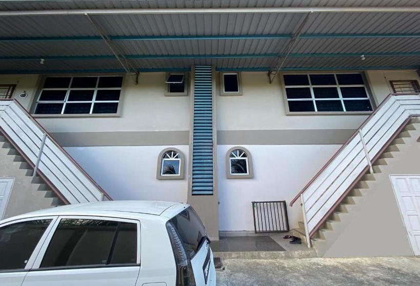 فندق Oyo 90212 Anna Kota Apartment