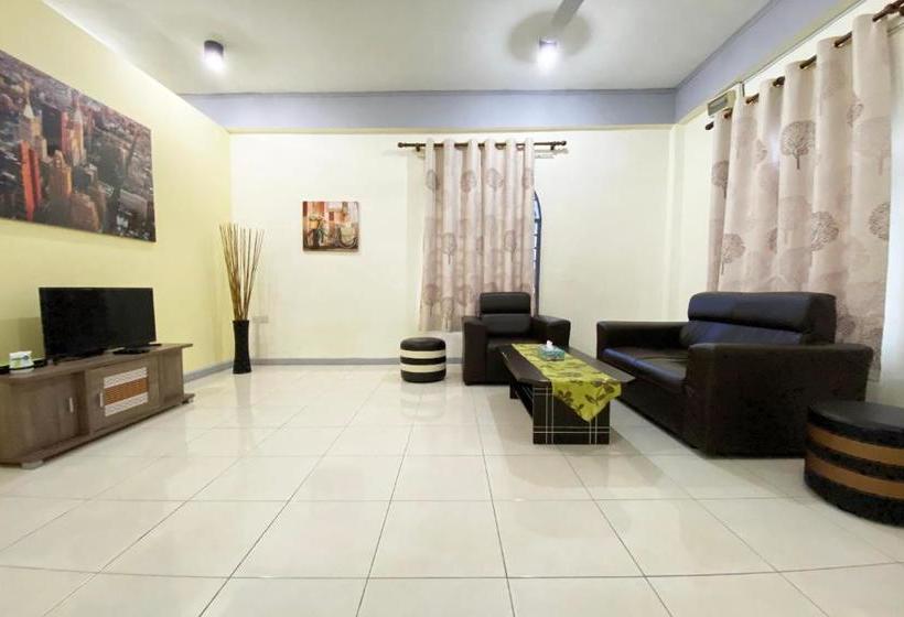 فندق Oyo 90212 Anna Kota Apartment