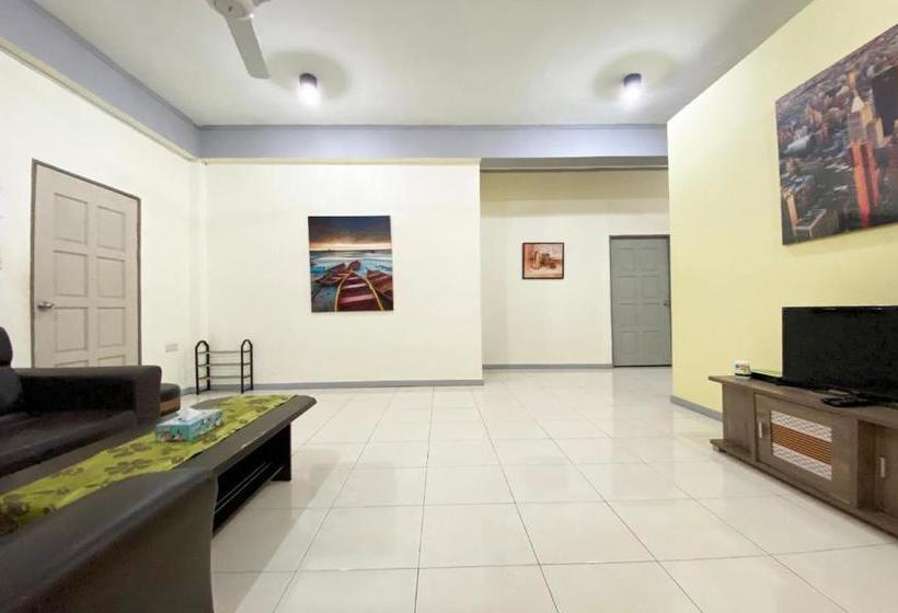 فندق Oyo 90212 Anna Kota Apartment