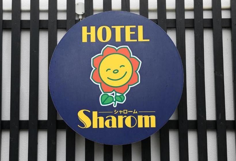 ホテル Oyo  Sharom