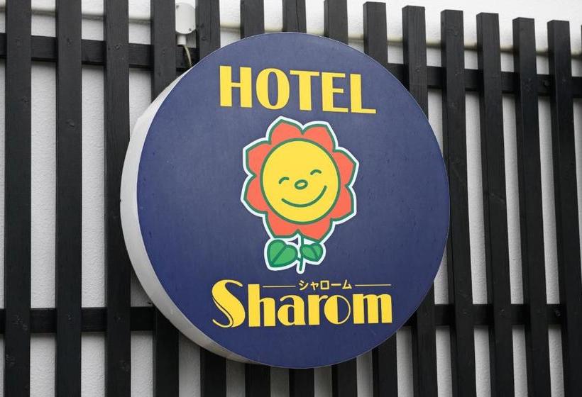 ホテル Oyo  Sharom