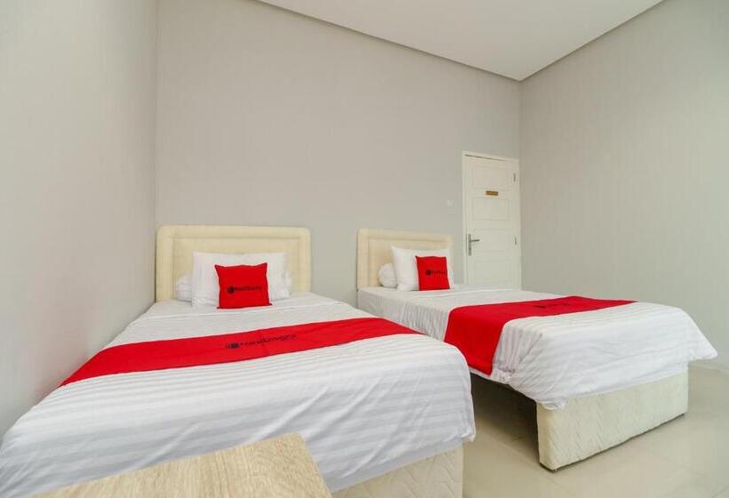 فندق Reddoorz @ Jalan Demang Lebar Raya Palembang