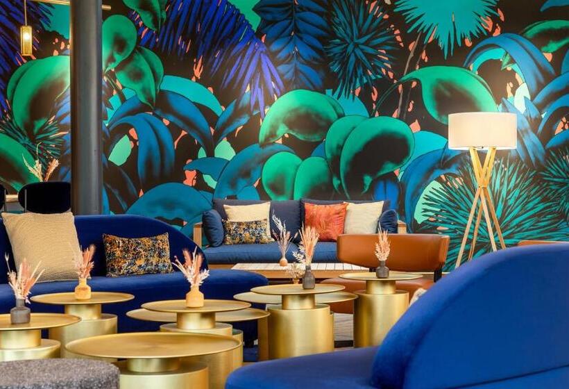 Отель Renaissance Bordeaux