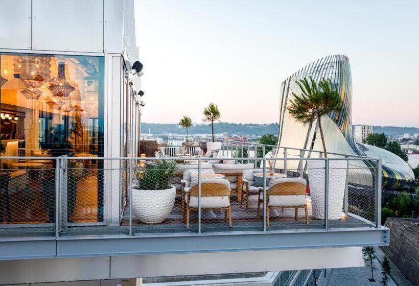 Отель Renaissance Bordeaux