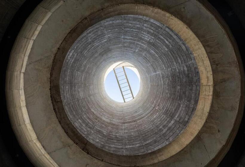 Отель Renaissance Bordeaux