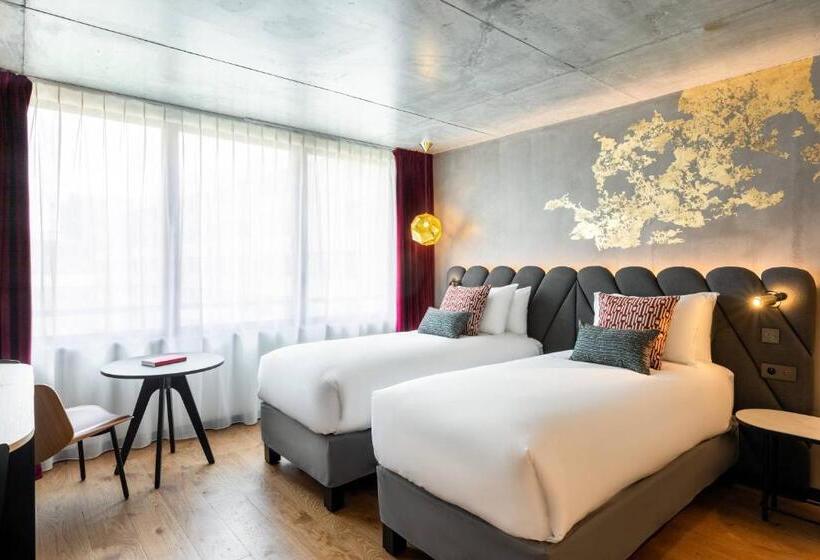 Отель Renaissance Bordeaux