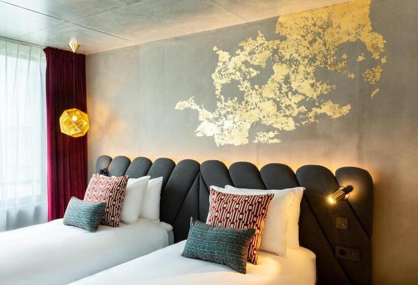 Отель Renaissance Bordeaux