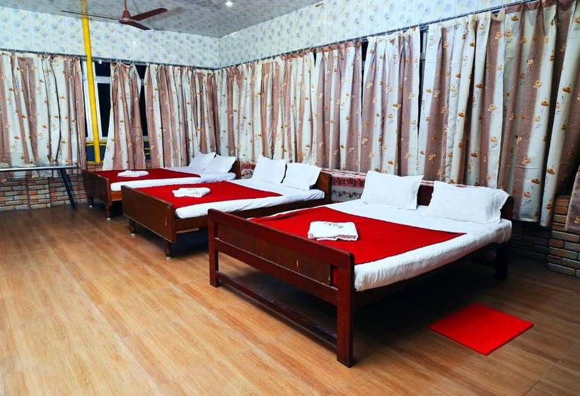 Отель Royal House