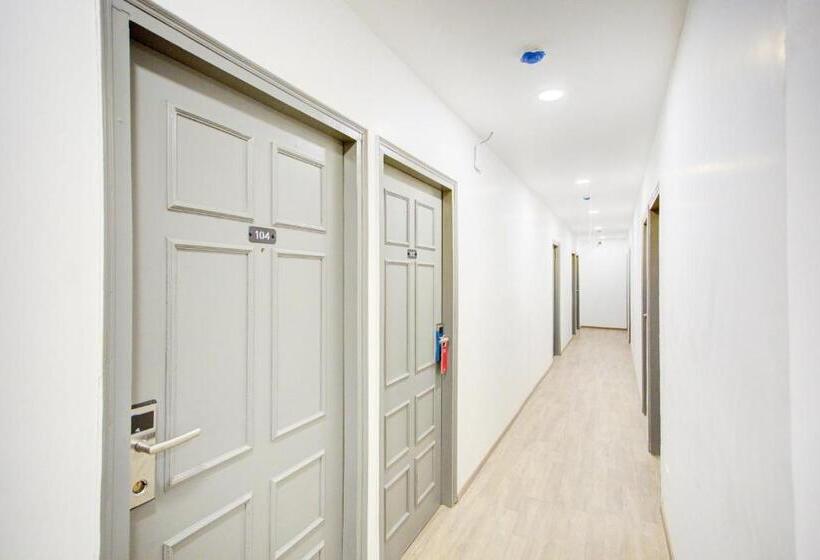 호텔 Super Townhouse Townhouse Atal Chowk Indirapuram Ghaziabad