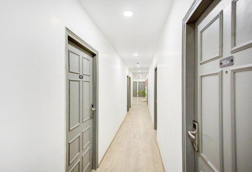 호텔 Super Townhouse Townhouse Atal Chowk Indirapuram Ghaziabad