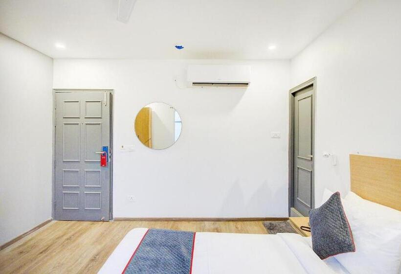 호텔 Super Townhouse Townhouse Atal Chowk Indirapuram Ghaziabad