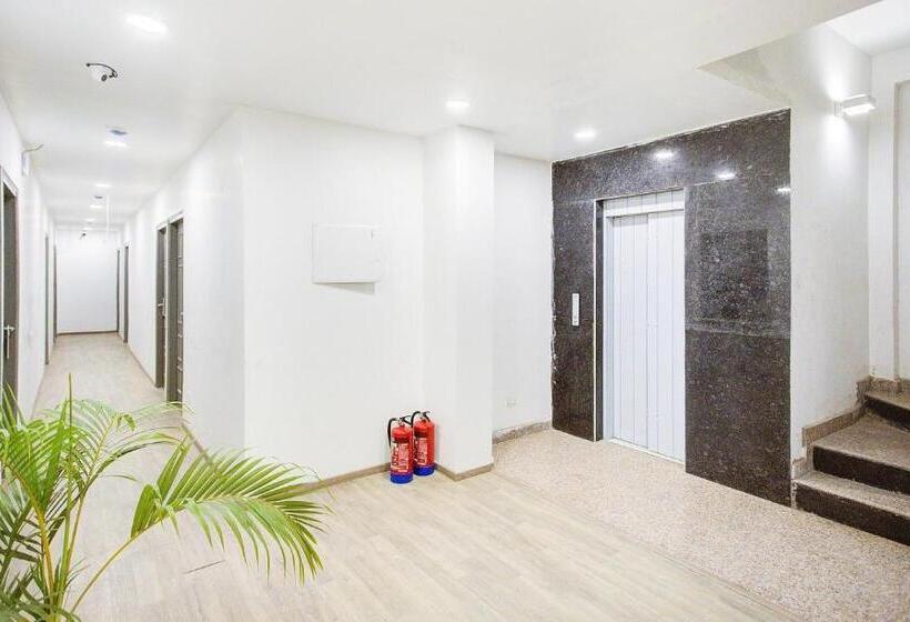 호텔 Super Townhouse Townhouse Atal Chowk Indirapuram Ghaziabad