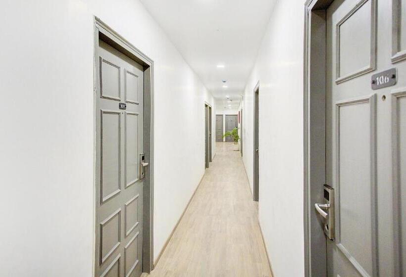 호텔 Super Townhouse Townhouse Atal Chowk Indirapuram Ghaziabad