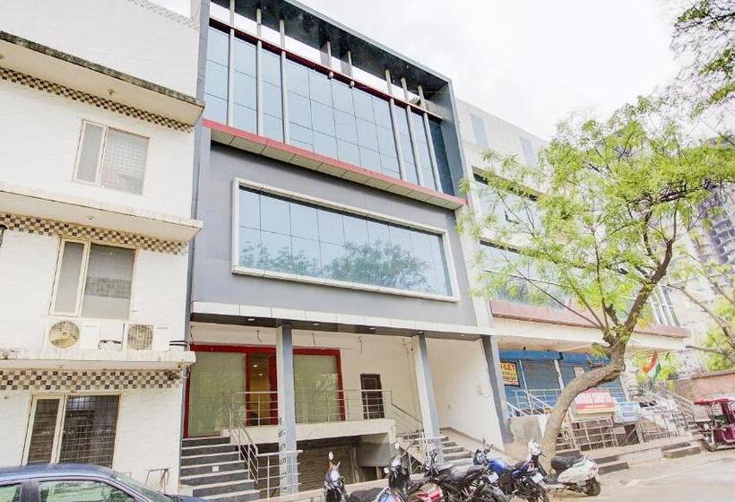 호텔 Super Townhouse Townhouse Atal Chowk Indirapuram Ghaziabad